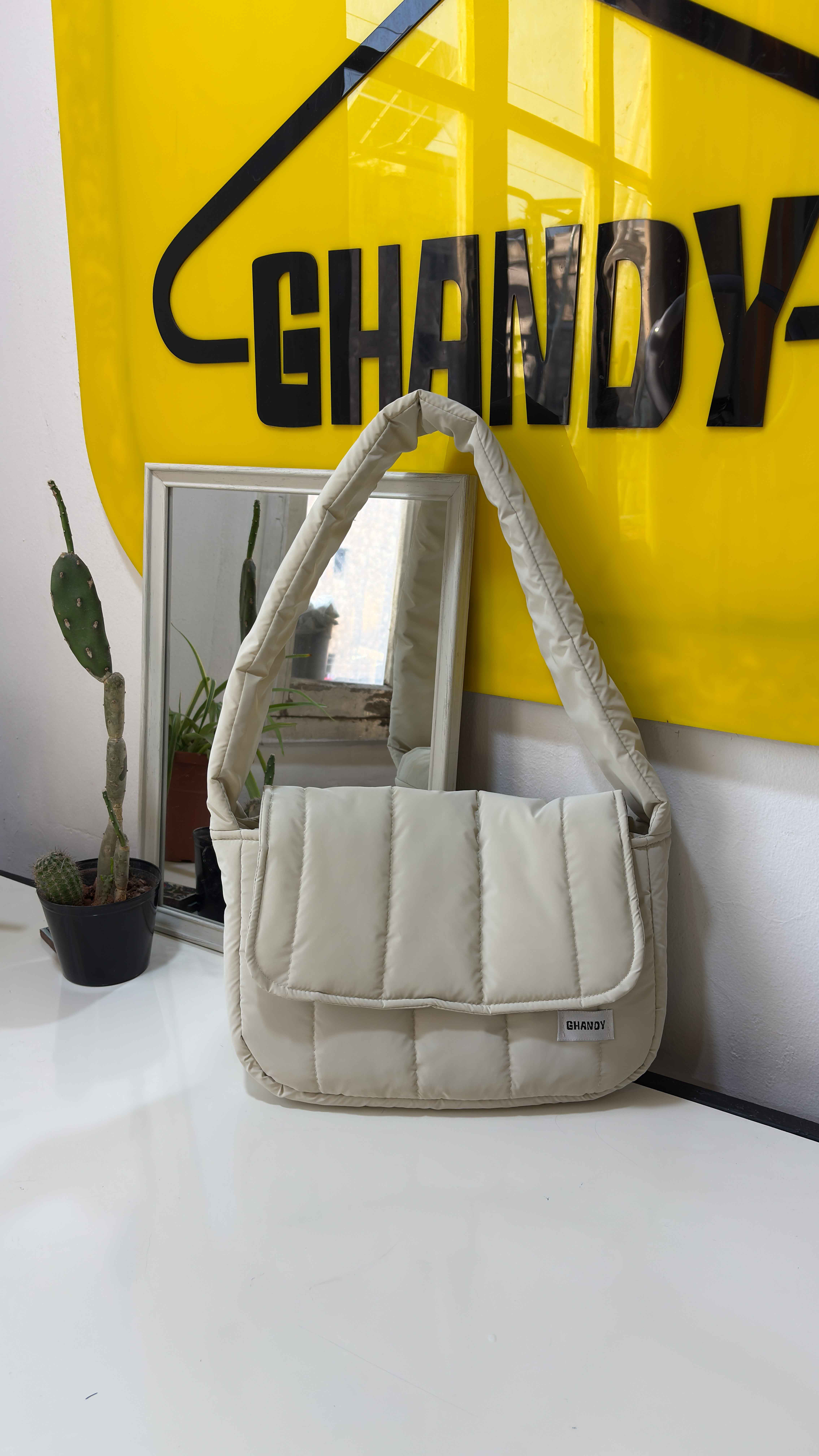 حقيبة كتف - بيج